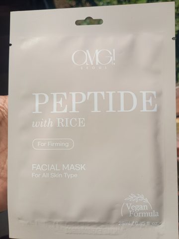 Máscara facial com peptídeos