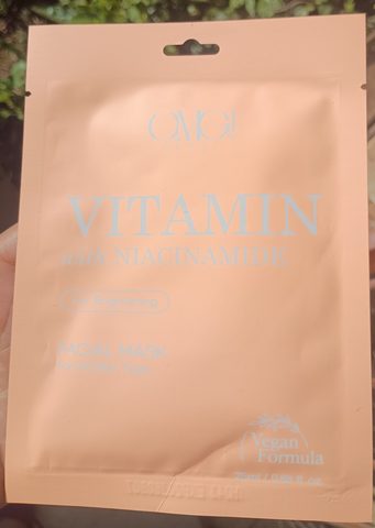 Máscara facial de vitaminas com niacinamida